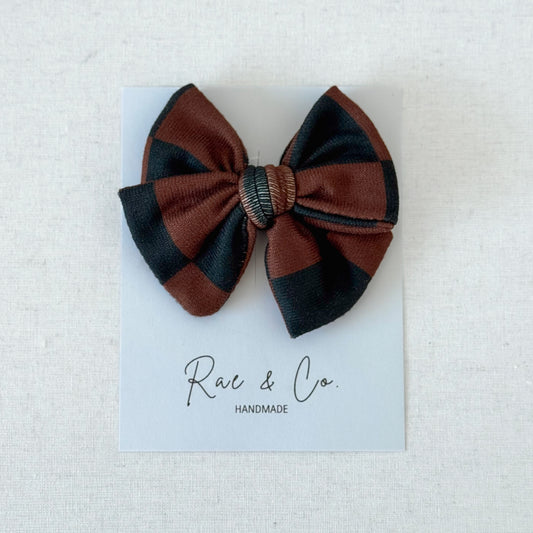 Oak and Coal Check Bow