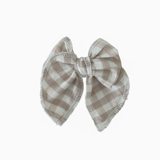 Winnie Cottage Bow
