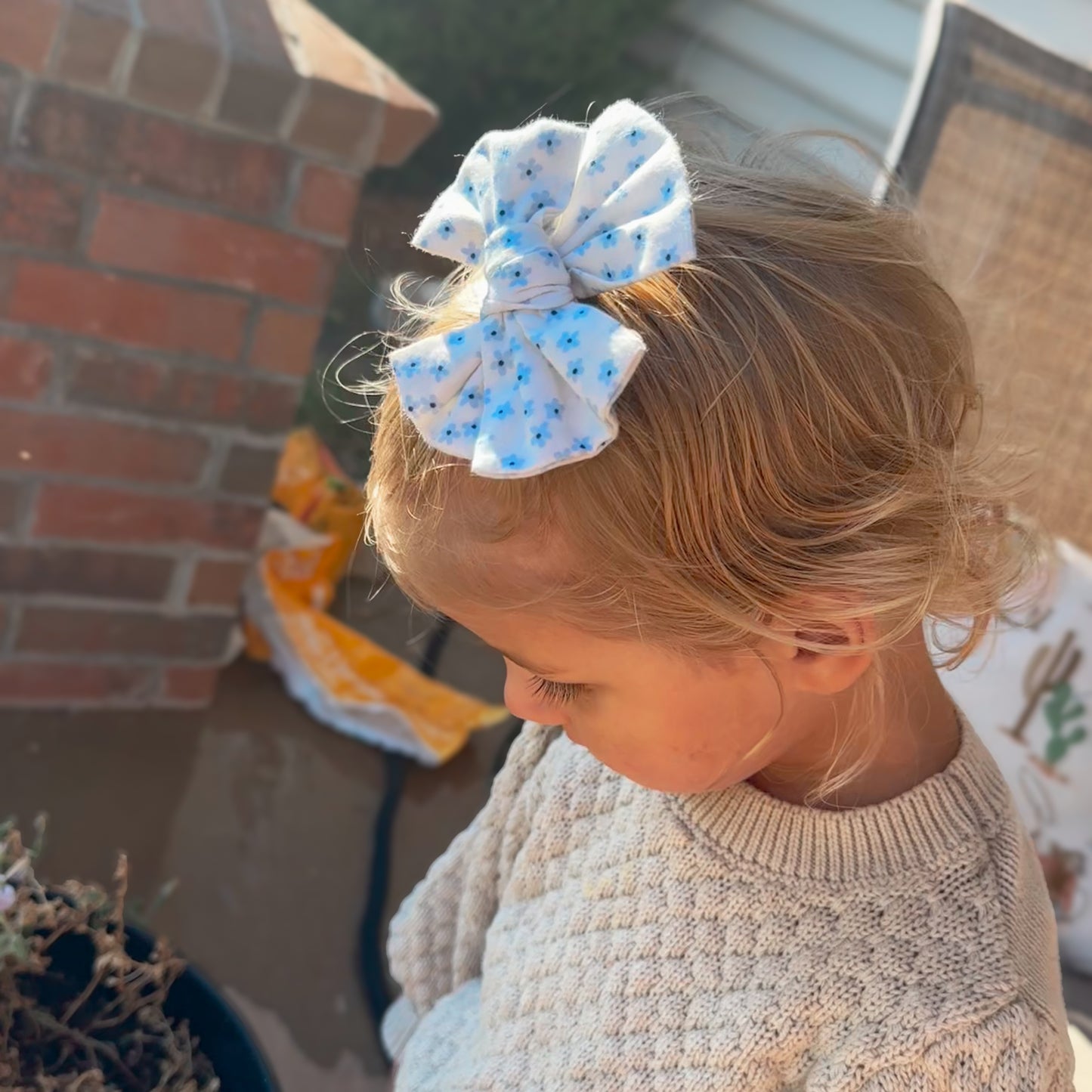 Tiny Blooms Classic Bow